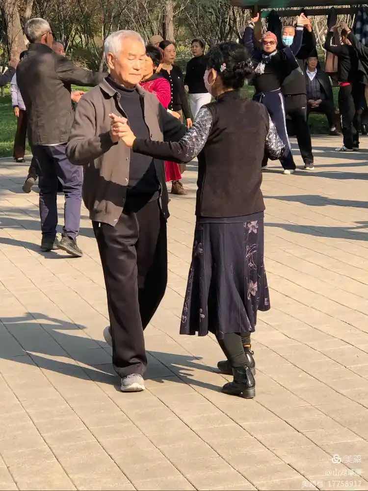 被看见的老年 被看见的老年