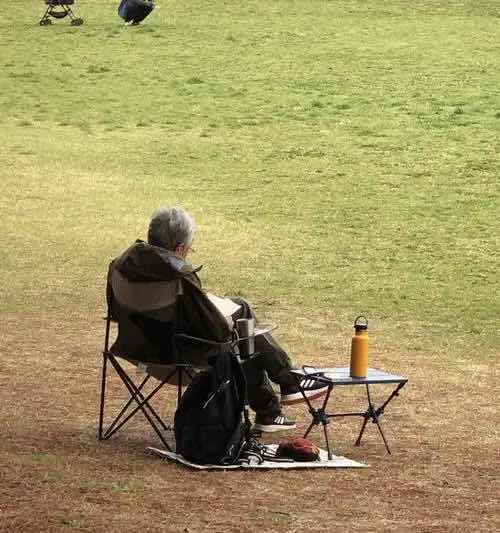 被看见的老年 被看见的老年